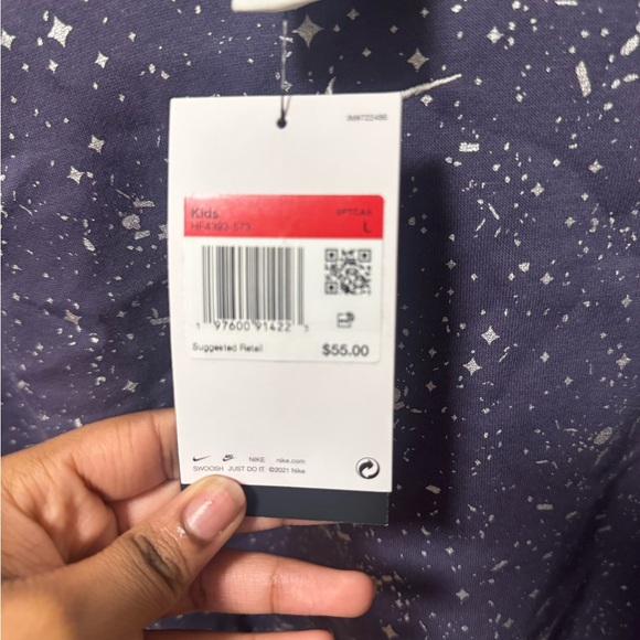 Nike Kids Purple Star Pattern Top with gray leggings to match - Picture 2 of 8